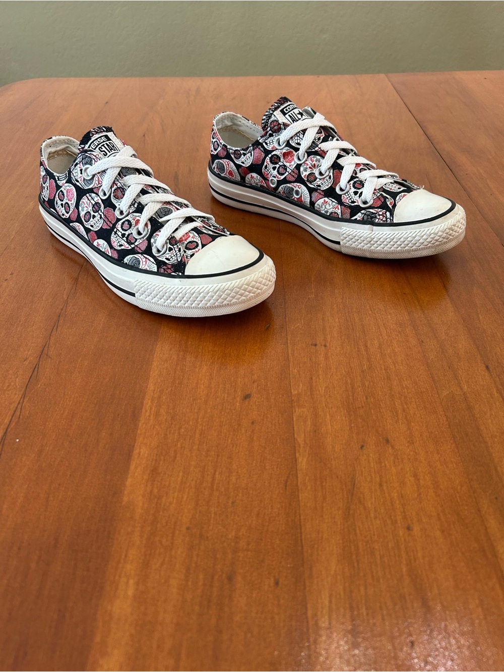 Converse Chuck Taylor All Star Low Top Sugar Skull Print Sneakers Women 6 - Picture 4 of 9